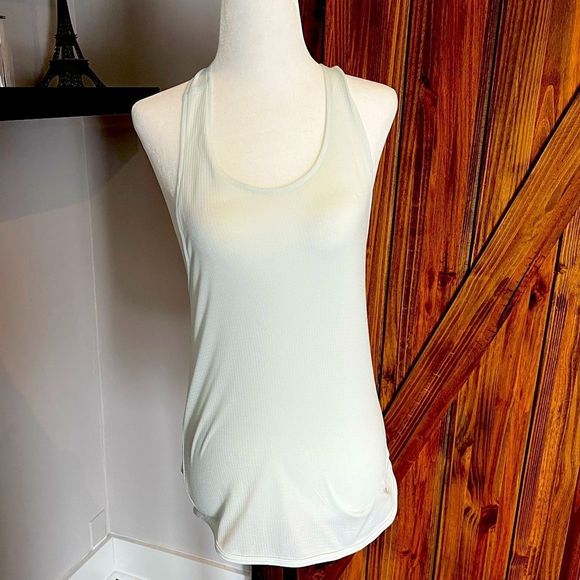 Nike Tank Top - Picture 2 of 7